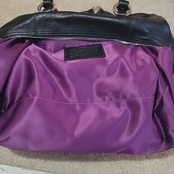 Black Leather Coach Bag. - Picture 9 of 12